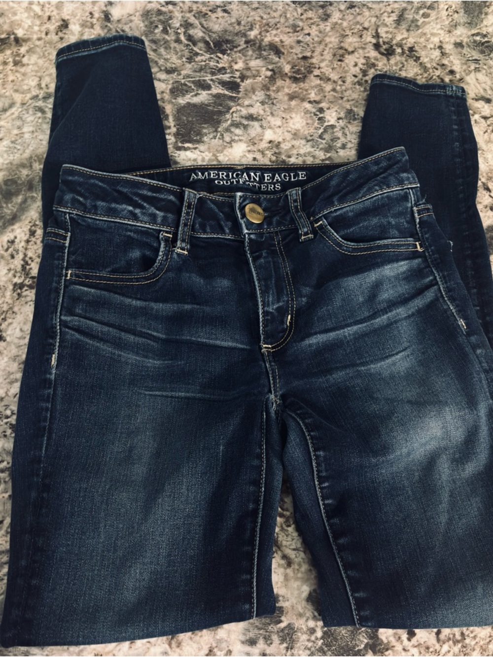 American Eagle Outfitters Women’s Dark Wash Skinny Jeans